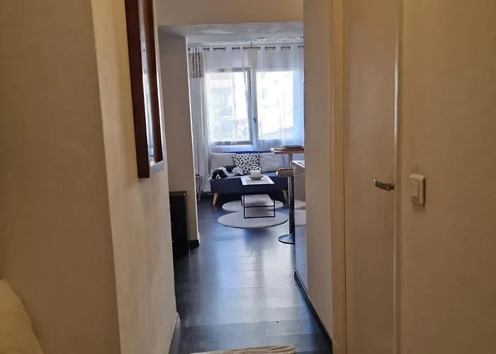 Apartment Bright 10 Minutes From Cannes