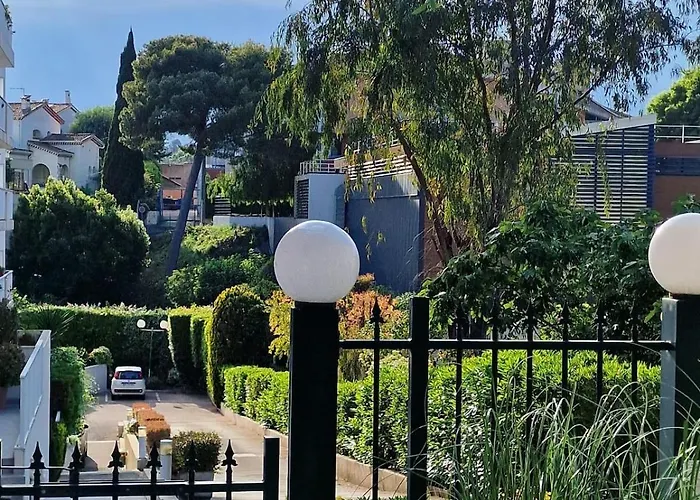 Bright 10 Minutes From Cannes Apartment *
